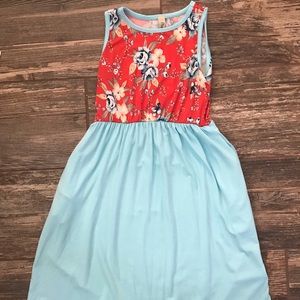 Kids dress (to the knee)